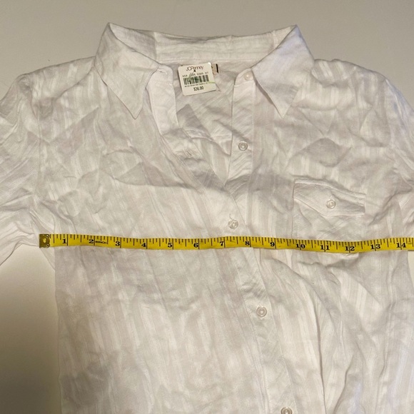 Olsenboye Button Up White Top Size Medium - Picture 4 of 8
